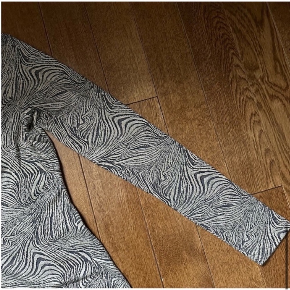 Marble print button down - Picture 5 of 7